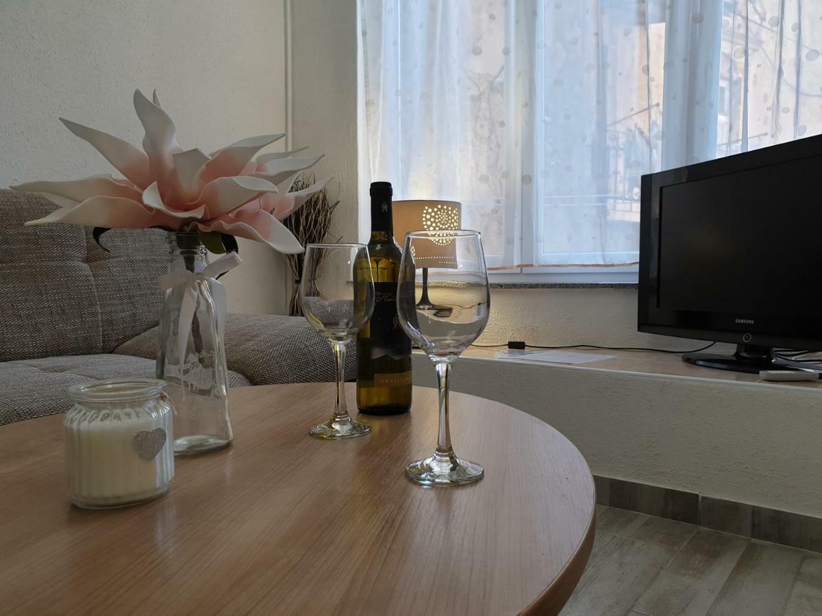 Manuela Apartment Senj  Luaran gambar